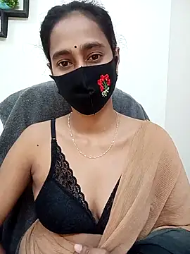 Snapshot of Softecho-03 chatting on 11-08-25, 03:23 Softecho-03 online show from 11-08-25, 03:23