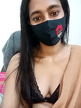 Snapshot of Softecho-03 chatting on 11-23-25, 07:24 Softecho-03 online show from 11-23-25, 07:24