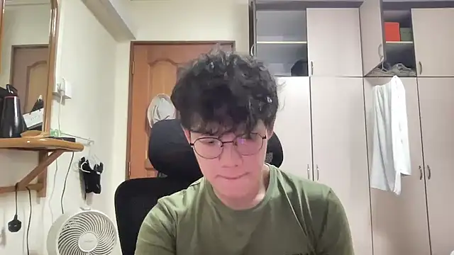 Passionatetwink2 online show from 11-01-25, 07:32