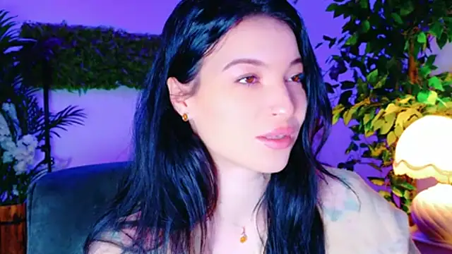 CutenessGirl online show from 12-21-25, 07:59