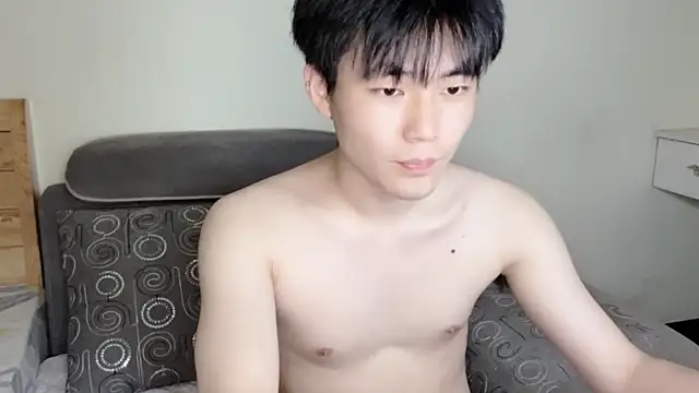 xiaoyang5200 online show from 10-03-25, 12:46