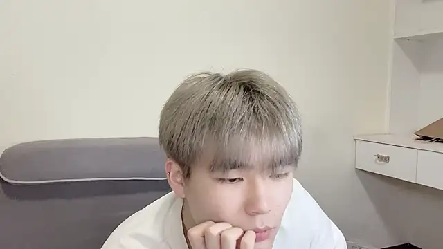 Snapshot of xiaoyang5200 chatting on 01-16-26, 03:05 xiaoyang5200 online show from 01-16-26, 03:05