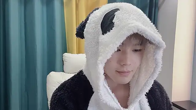 Snapshot of xiaoyang5200 chatting on 03-01-26, 03:14 xiaoyang5200 online show from 03-01-26, 03:14