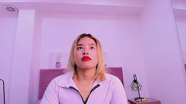 CamiilaGlow online show from 10-01-25, 04:13