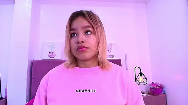 CamiilaGlow online show from 10-14-25, 04:08