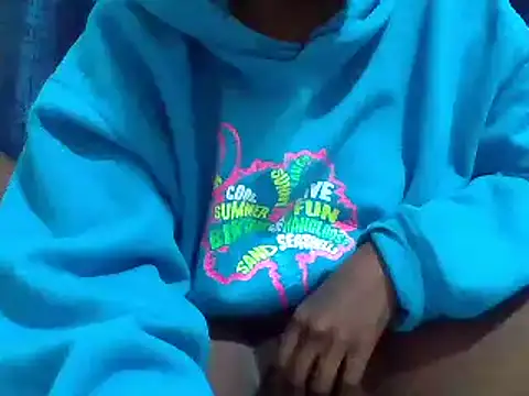 Snapshot of chocolatebarbiee chatting on 10-20-25, 09:21 chocolatebarbiee online show from 10-20-25, 09:21