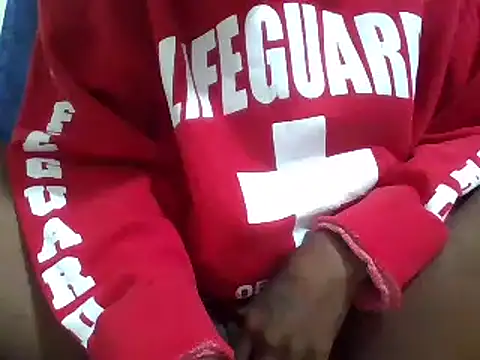 Snapshot of chocolatebarbiee chatting on 10-21-25, 05:41 chocolatebarbiee online show from 10-21-25, 05:41