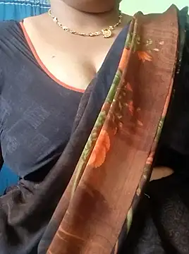 Snapshot of Geetha227 chatting on 09-12-25, 05:18 Geetha227 online show from 09-12-25, 05:18