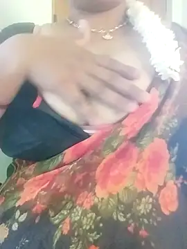 Snapshot of Geetha227 chatting on 10-05-25, 04:22 Geetha227 online show from 10-05-25, 04:22