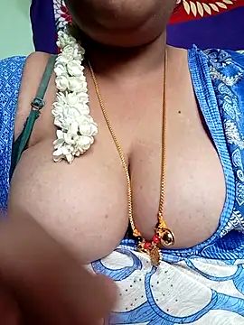 Snapshot of Geetha227 chatting on 12-05-25, 04:21 Geetha227 online show from 12-05-25, 04:21