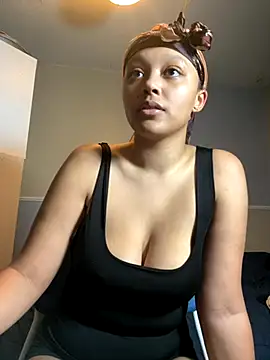 Snapshot of Marleymols chatting on 12-02-25, 09:32 Marleymols online show from 12-02-25, 09:32