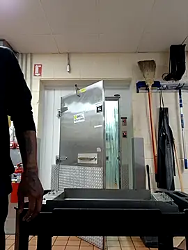 Snapshot of Dropdingo chatting on 11-08-25, 02:39 Dropdingo online show from 11-08-25, 02:39