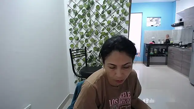 yohacriss online show from 12-20-25, 01:40