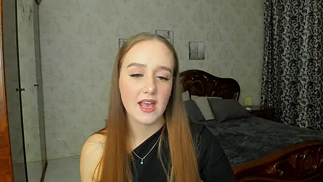 SabrinaCandi online show from 11-08-25, 03:39