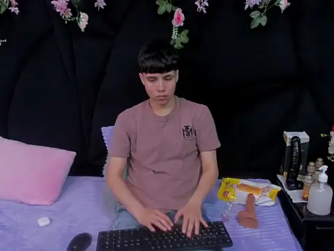 Bruno Cruzz online show from 11-13-25, 02:43