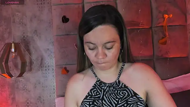 Sky Junne online show from 02-19-26, 06:15