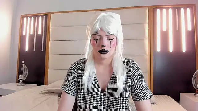 RebecaSnow online show from 10-15-25, 08:53