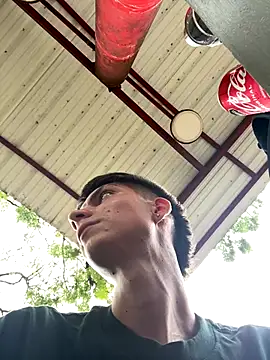 Snapshot of Luck__090 chatting on 09-22-25, 07:05 Luck  090 online show from 09-22-25, 07:05