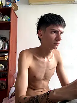 Snapshot of Luck__090 chatting on 09-25-25, 05:05 Luck  090 online show from 09-25-25, 05:05