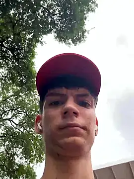 Snapshot of Luck__090 chatting on 09-29-25, 08:46 Luck  090 online show from 09-29-25, 08:46