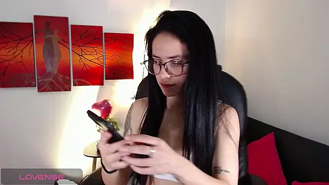 Ashley olivares online show from 09-24-25, 12:58