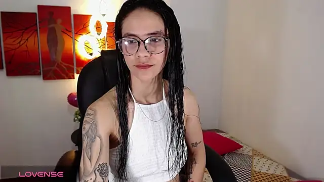 Ashley olivares online show from 09-27-25, 04:56