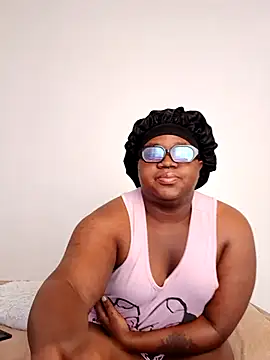 Gyminae online show from 11-14-25, 06:23