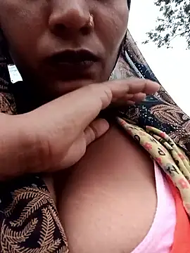 Hot Seema83 online show from 10-30-25, 11:44