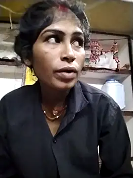 Snapshot of Susila_ji chatting on 09-11-25, 08:31 Susila ji online show from 09-11-25, 08:31