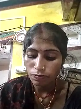 Snapshot of Susila_ji chatting on 09-19-25, 01:56 Susila ji online show from 09-19-25, 01:56