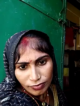 Snapshot of Susila_ji chatting on 09-20-25, 10:16 Susila ji online show from 09-20-25, 10:16