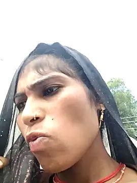 Snapshot of Susila_ji chatting on 09-28-25, 09:03 Susila ji online show from 09-28-25, 09:03