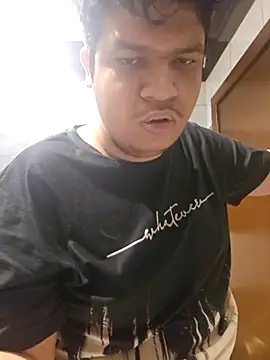 Snapshot of jedoo1213 chatting on 09-27-25, 07:08 jedoo1213 online show from 09-27-25, 07:08