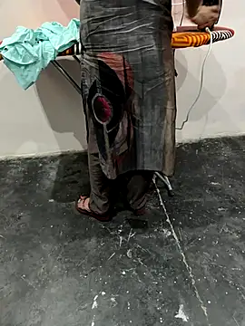 Snapshot of LustySundari chatting on 09-29-25, 07:02 LustySundari online show from 09-29-25, 07:02