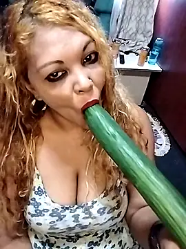 hemilynthomas2467 online show from 12-22-25, 09:39