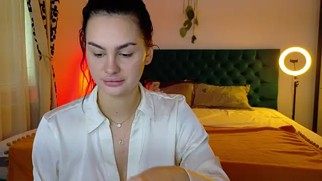 Snapshot of LexieRosse chatting on 10-04-25, 08:45 LexieRosse online show from 10-04-25, 08:45