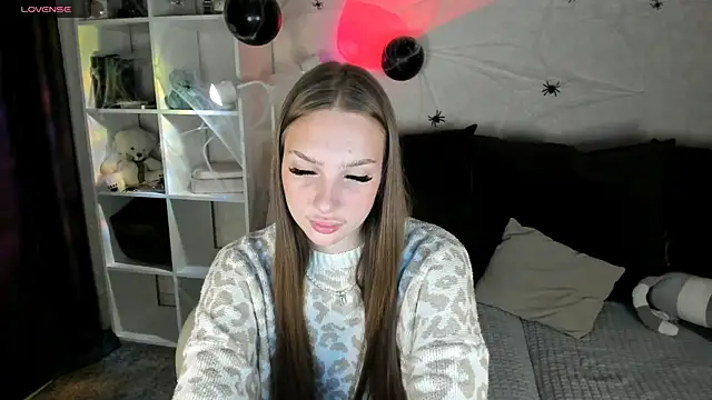 Snapshot of AliceLababy_ chatting on 10-26-25, 03:12 AliceLababy  online show from 10-26-25, 03:12