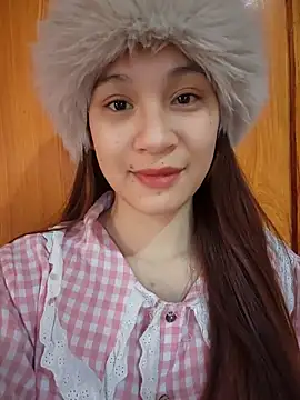 ChiecumBae online show from 12-19-25, 01:56