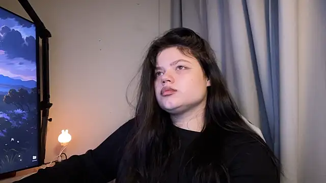 Snapshot of GoddessDarina chatting on 10-24-25, 06:37 GoddessDarina online show from 10-24-25, 06:37