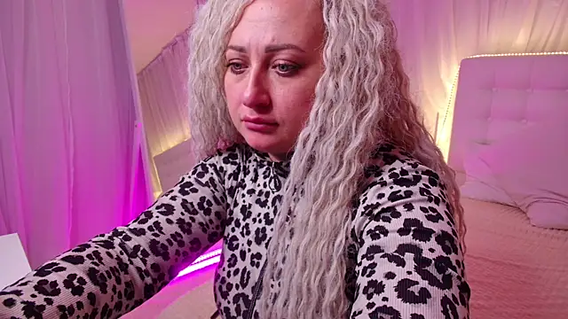 Lilit 1Love online show from 11-21-25, 04:16