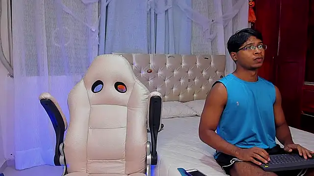 john mystic online show from 10-17-25, 03:10