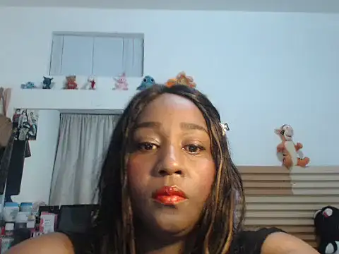 Snapshot of matilde_hot chatting on 02-23-26, 05:05 matilde hot online show from 02-23-26, 05:05