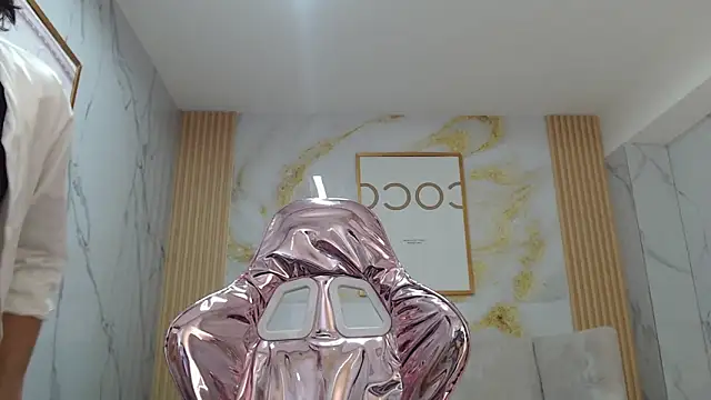 sara lopez s online show from 09-22-25, 01:13