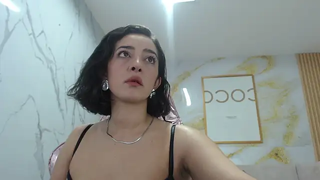 sara lopez s online show from 09-30-25, 01:38