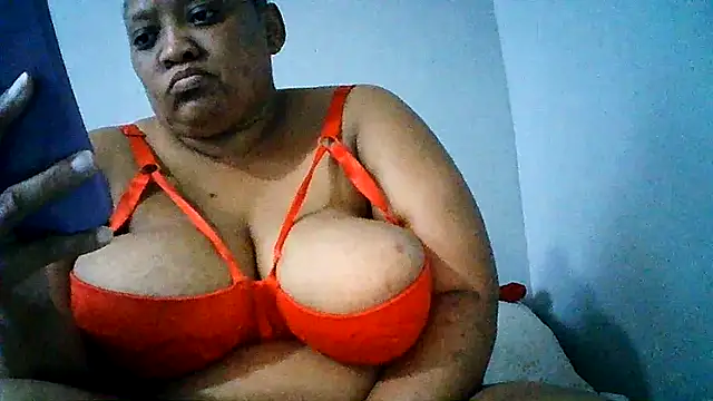 Yellobonepussy online show from 09-30-25, 01:38