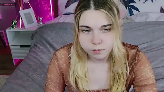 Evie Vall online show from 12-05-25, 05:09