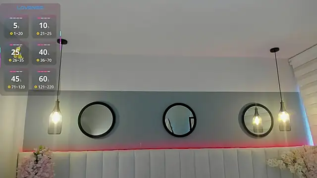 Snapshot of Mila_Hank_ chatting on 10-10-25, 12:59 Mila Hank online show from 10-10-25, 12:59