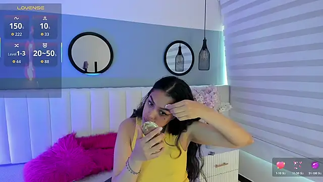 Snapshot of Mila_Hank_ chatting on 11-26-25, 12:17 Mila Hank online show from 11-26-25, 12:17