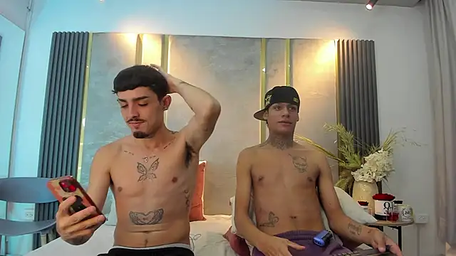 NikoStone  online show from 11-19-25, 05:07