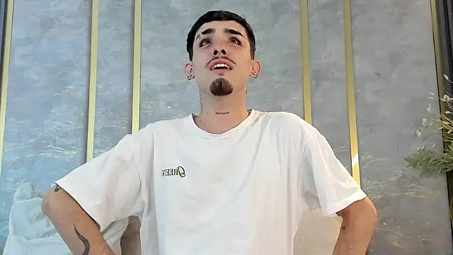 NikoStone  online show from 12-21-25, 04:30